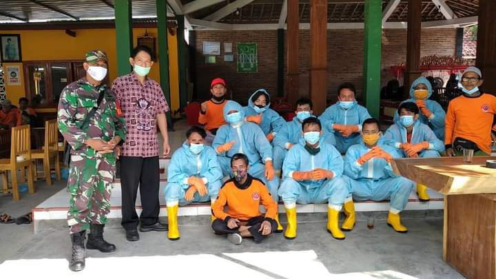 Pemakaman Secara Prokes di Padukuhan Karet