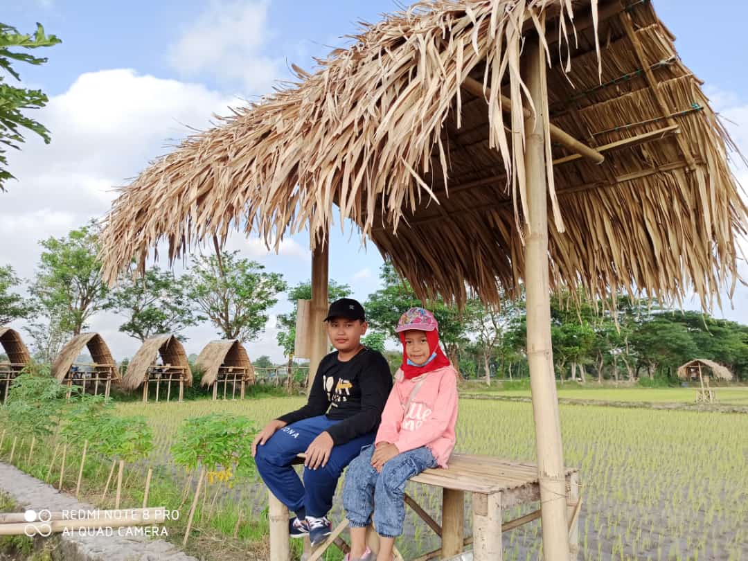 Mbulak Wilkel Wisata Kuliner dengan Pemandangan Asri
