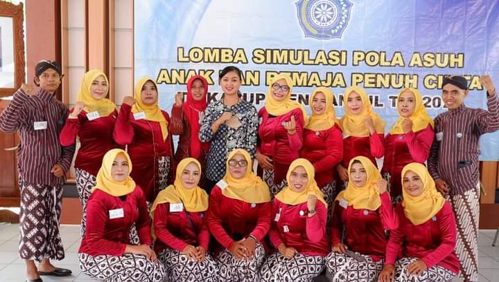 TP PKK KALURAHAN PLERET IKUTI LOMBA PAAR DI RUMAH DINAS BUPATI