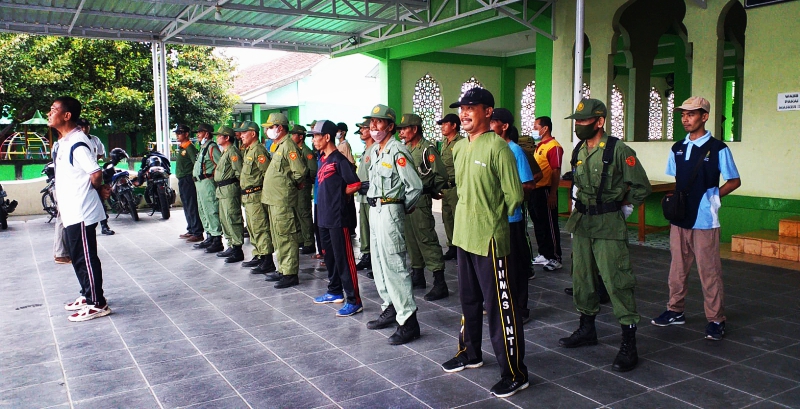 Kapolsek Pleret Latih Linmas se Kapanewon Untuk Persiapan Lomba Tingkat Polres Bantul 
